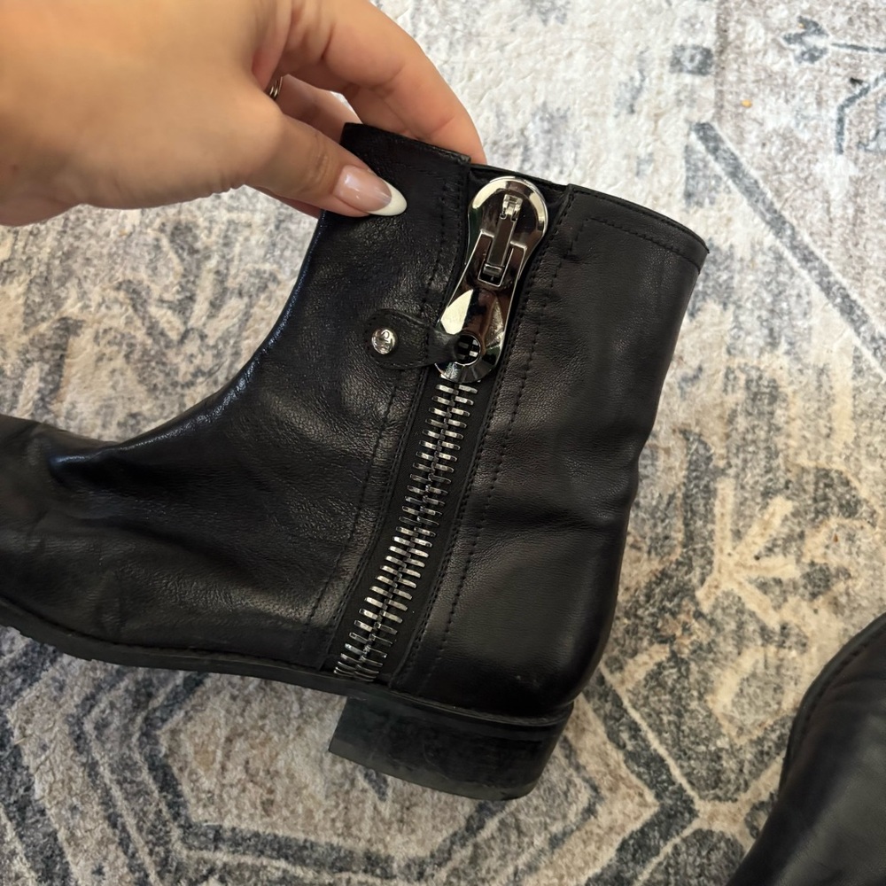 Stuart Weitzman Winzipper Black Nappa Leather Side-Zip Ankle Boots 8.5 - Picture 6 of 10